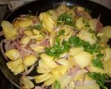 A picture of step 8 of Sautéed potatoes.