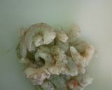 Foto langkah ke 3 dari resep Sup udang simple.