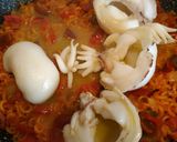 Foto del paso 2 de la receta: Fideuá negra