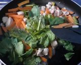 Foto langkah ke 6 dari resep Cemilan : Oatmeal Crepes Chicken Vegies.