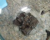 पीनट चॉकलेट (Peanut chocolate recipe in hindi) रेसिपी चरण 2 फोटो
