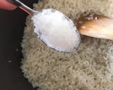 Foto del paso 3 de la receta: Arroz al ajo fácil y rápido