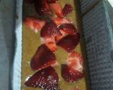Foto del paso 3 de la receta: Budín integral con frutillas