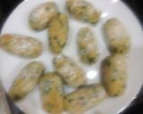 A picture of step 2 of Mix veg cabbage dumpling curry.
