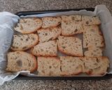 Foto del passaggio 2 della ricetta Torta salata ASPARAGI SU UN LETTO DI PANE 🍞🌱