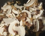Karczek w sosie pieczarkowym krok przepisu 3 zdjęcie
