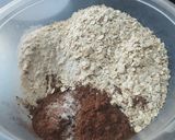 Foto del paso 1 de la receta: Galletitas de avena con cacao🍫