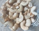 A picture of step 2 of Dry fruits nuts halwa.