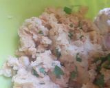 A picture of step 6 of Alu paratha.