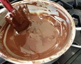 Foto del paso 4 de la receta: Bombones de chocolate con relleno de maracuyá