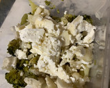 Foto del paso 1 de la receta: Tortilla de coliflor, brócoli y queso de Cabra