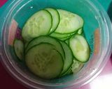Foto del paso 1 de la receta: Ensalada de queso fresco pepino y mango