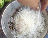 A picture of step 4 of NASI GORENG (VEGETARIAN).
