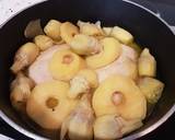 Foto del paso 8 de la receta Pollo a la mostaza con manzana y alcachofas