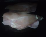 Foto del paso 3 de la receta: Pechuga de pollo rellena