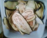 Foto del paso 1 de la receta: Pasticho de berenjena relleno de carne de soya con vegetales y salsa napolitana y salsa de albahaca fresca