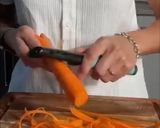 A picture of step 1 of Asian-Style Carrot Salad.