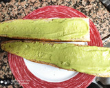 Foto del paso 1 de la receta: Bocadillo de pollo con salsa de aguacate