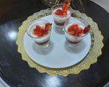 A picture of step 3 of Strawberry with China grass dessert.
