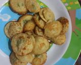 Foto langkah ke 4 dari resep Baklor (martabak telor) jajanan sekolah.