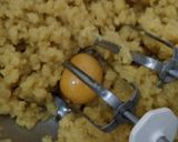 Foto langkah ke 3 dari resep Wilton Vanilla Muffin #rabubaru.