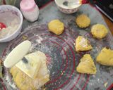 Hình bước làm 4 của món Pumpkin Scones (Scone bí đỏ)
