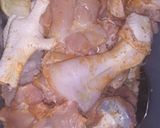 Foto langkah ke 1 dari resep Ayam tepung rumahan.
