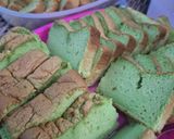 Foto langkah ke 7 dari resep Chiffon pandan loyang kertas.