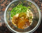 A picture of step 2 of Capsicum Pakoda.