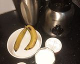 A picture of step 1 of Banana milk shake.