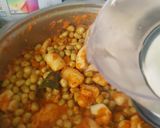 Foto del paso 6 de la receta: Chocos con habas en olla rápida