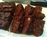 Foto langkah ke 8 dari resep Banana chocolate cake (eggless, steamed but super moist).