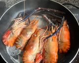 Hình bước làm 2 của món Tôm Càng Luộc, Canh Mồng Tơi Nấu Bằng Nước Luộc Tôm