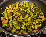 A picture of step 4 of Bhindi fry.