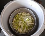 A picture of step 2 of Mango Peel Curry.