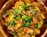 Foto del paso 1 de la receta: Ensalada de langostinos y edamame