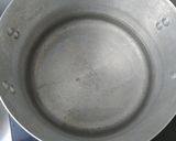 Hình bước làm 1 của món Trà sữa thái xanh đơn giản tại nhà
