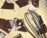 Foto del paso 3 de la receta: Tartaleta de mousse de chocolate ganache con amaretto y aromas a vainilla y naranja
