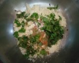 A picture of step 3 of Karhi pakora.
