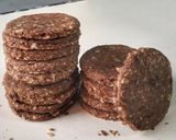 A picture of step 9 of Nachni (Raagi) Oatmeal and Nut biscuits.