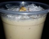 A picture of step 3 of Banana smoothie.