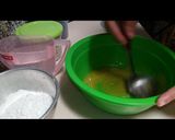Foto langkah ke 1 dari resep Martabak Manis Mini nyarang empuk kenyal.
