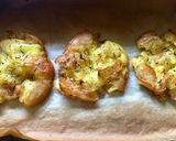 Surf & turf steak zöldbors mártással és kakukkfüves tepsis újburgonyával recept fázis 6 fotója