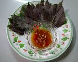 Hình bước làm 8 của món NHÍM HẤP GỪNG CUỐN TÍA TÔ