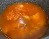 Foto langkah ke 2 dari resep Kimchi Eomuk Soup - 김치어묵국.