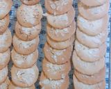 Foto langkah ke 5 dari resep Crispy Almond cookies.