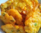 Foto langkah ke 3 dari resep Bakwan teri jagung.