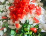 Foto del paso 2 de la receta: AJÍES MORRONES RELLENOS 🫑🧅🥕🌽🫑