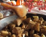 صورة لخطوة 2 من وصفة فطيرة التفاح بورق الأرز