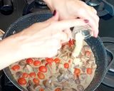 Фото кроку 6 до 😋 Швидко та смачно. Гриби у вершковому соусі. Простий низькоуглеводний рецепт.